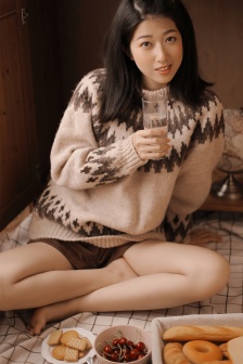 欧洲十女一夫